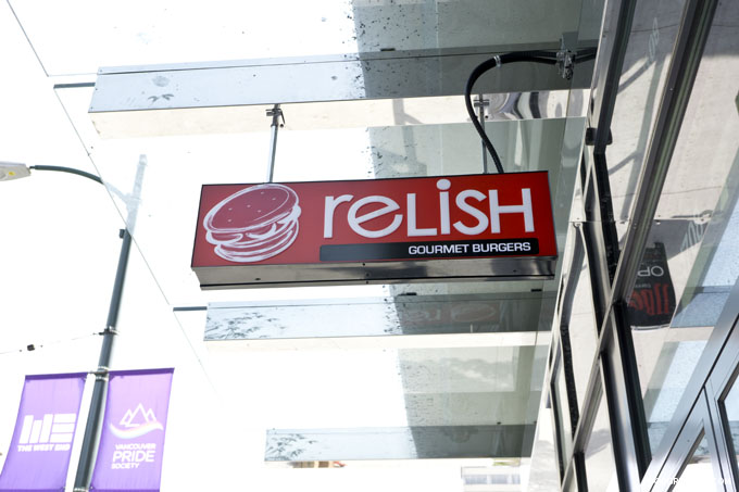 Relish-Gourmet-Burgers-Davie-Sign