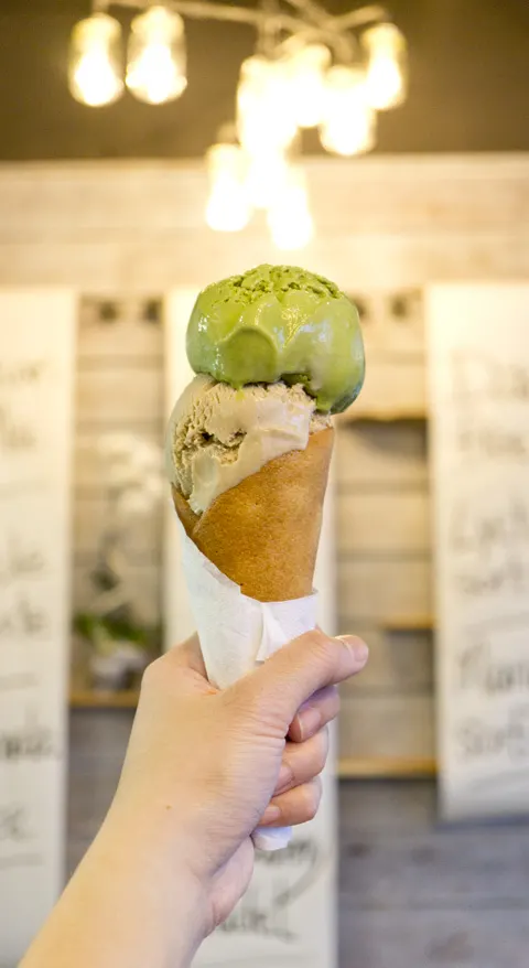 Tangram-Creamery-Vancouver-Ice-Cream-Wood