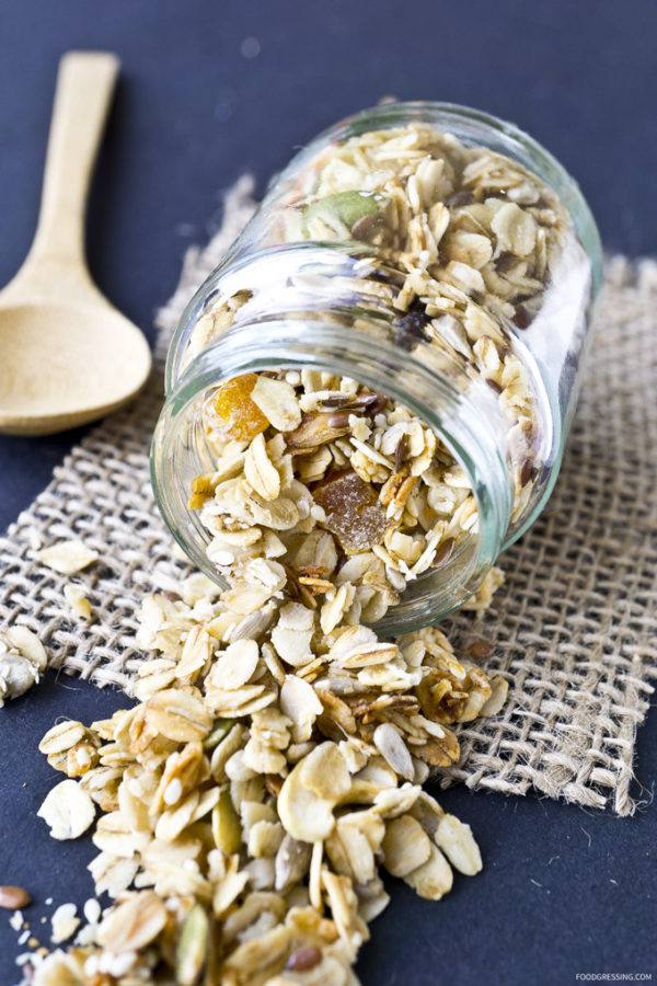Healthy breakfast by Singing Bowl Granola + GIVEAWAY!