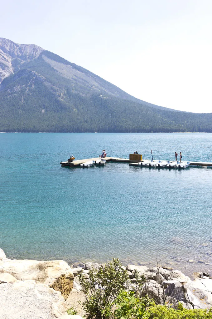 lake minnewanka alberta brewster travel banff