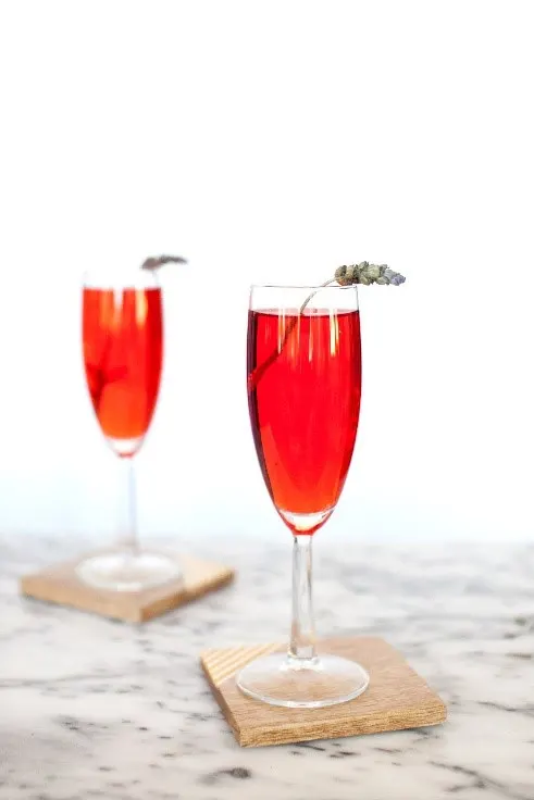 Easy, Fizzy & Festive New Year's Eve Sparkling Cocktails