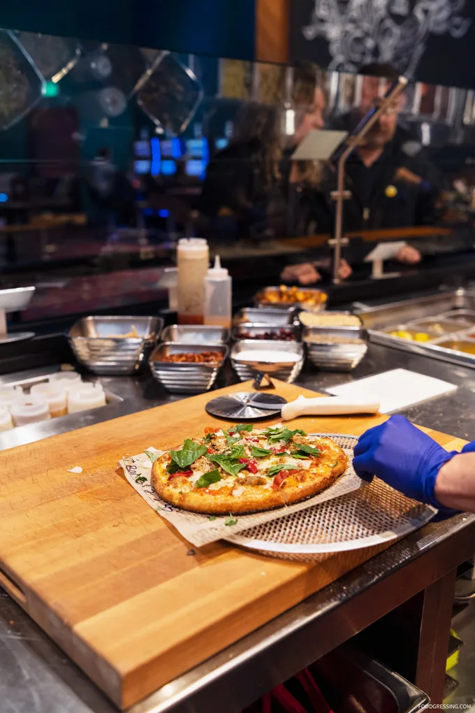 tulalip resort casino blazing paddles pizza