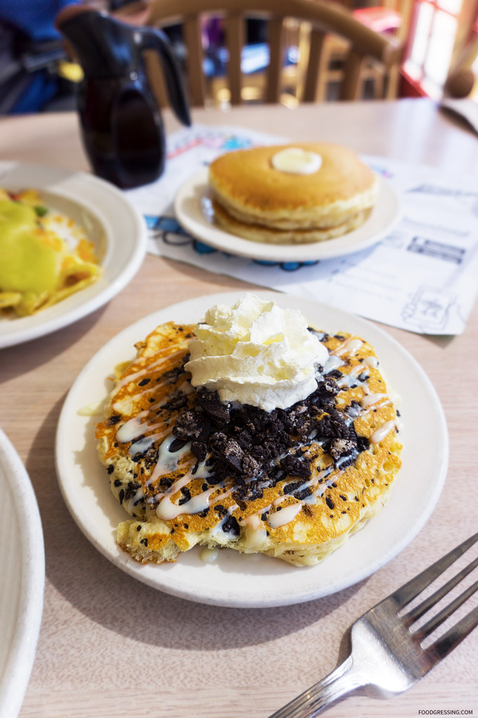 Oreo My Goodness! IHOP Pancakes Review 2019