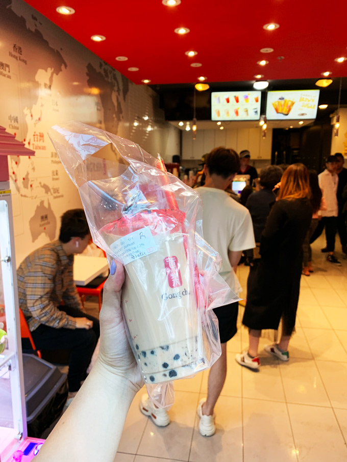 If you have ever gone to Gong Cha in Downtown Vancouver and have been met with a long line up, here's a pro tip to save time: use Ritual!
