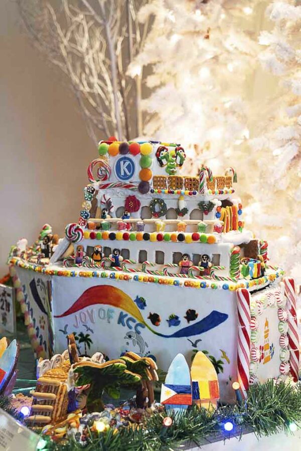 Gingerbread Lane 2019 at Hyatt Regency Vancouver [Photos]