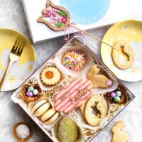 What's in Soirette's Easter Cookie Gift Box 2020