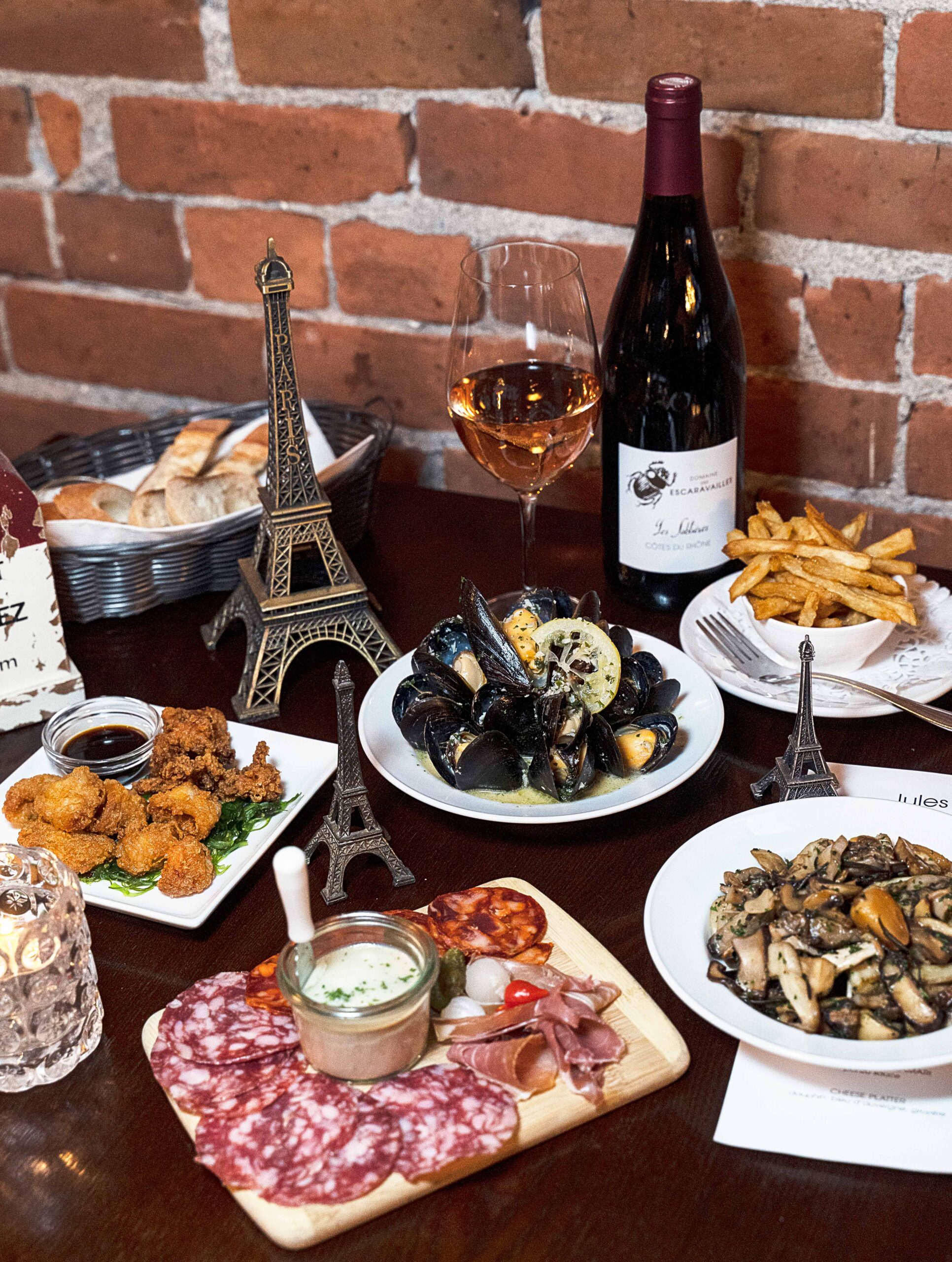 Jules Bistro Happy Hour French Bistro in Gastown Foodgressing