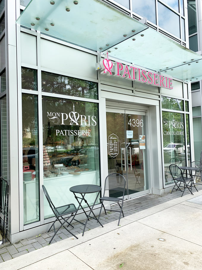 mon-paris-patisserie-in-burnaby-rubylicious-croissant-foodgressing