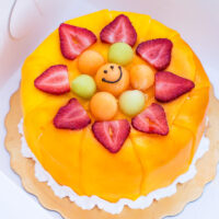 Yan Bakery: Fresh Mango Cake, Custom-Cakes Only