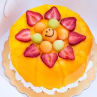Yan Bakery: Fresh Mango Cake, Custom-Cakes Only