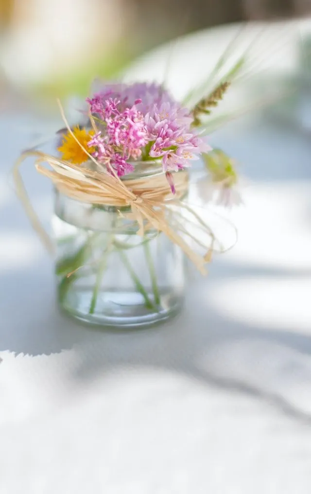 DIY Mason Jar Flower Arrangements