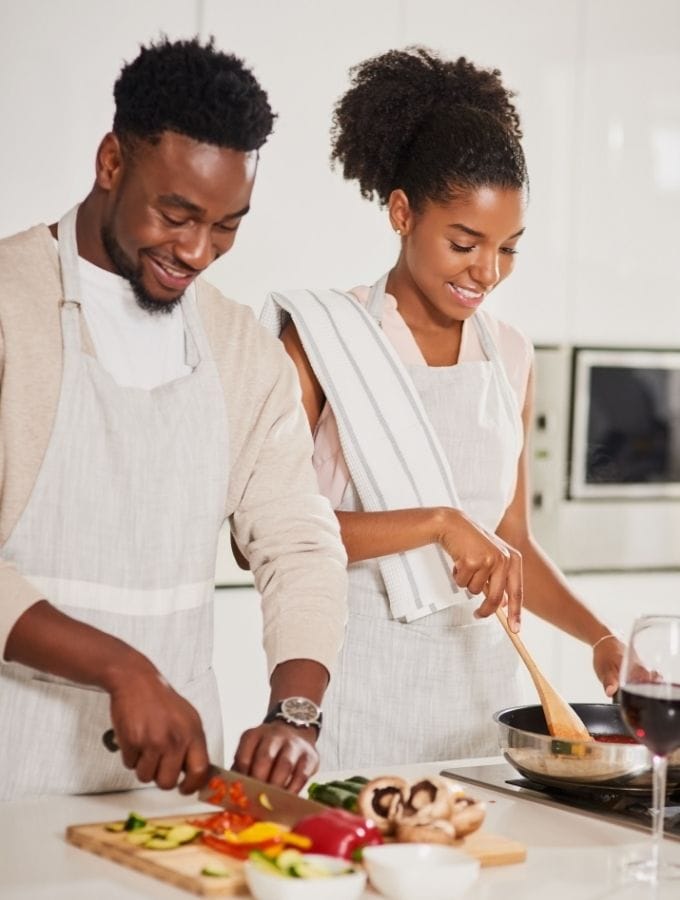 Cheap Valentine's Day Ideas: Dinner, At-Home, Outdoor, Games