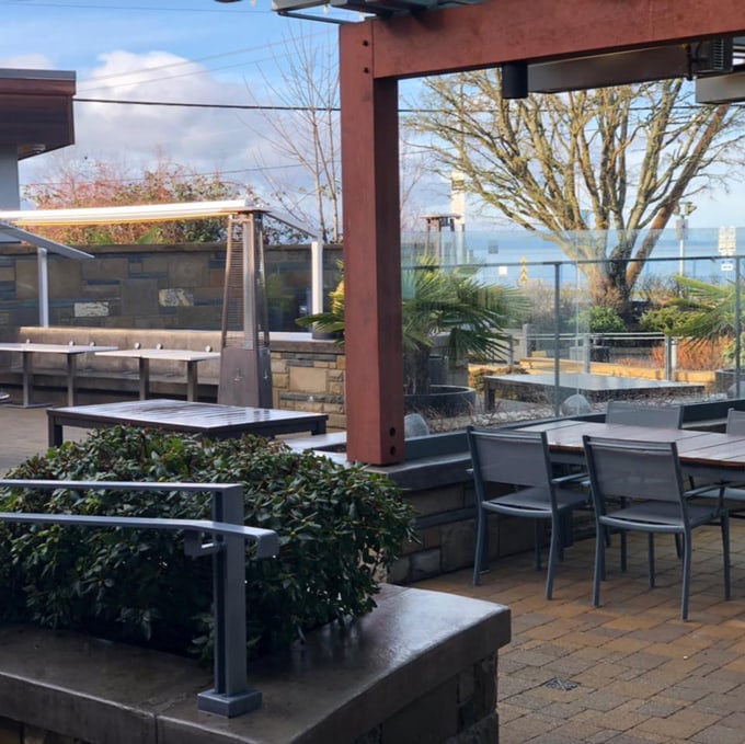 Qualicum Beach Cafe: West Coast menu with ocean views | Foodgressing