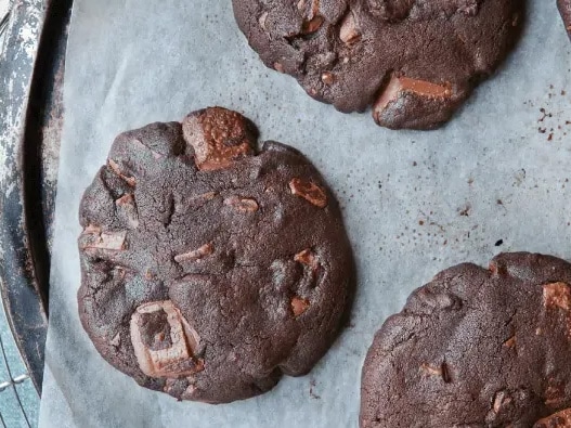 Chewy Milk Chocolate Chip Cookies