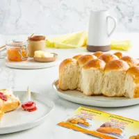 Give the gift of delicious baked goods with Fleischmann&rsquo;s and Mazola
