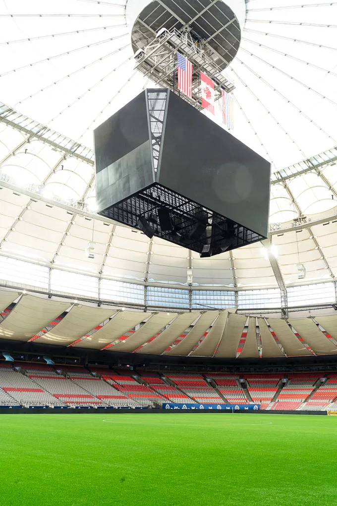 What to Eat at BC Place 2022: Smash Burger, Mac and Cheese Bar
