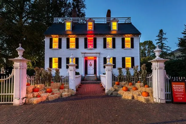 Salem Halloween Massachussetts 2022