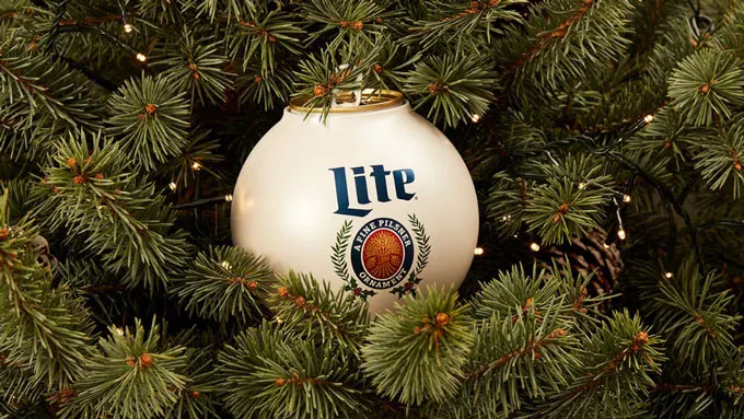 Miller Lite Holiday Gift Collection & Christmas Tree Keg Stands