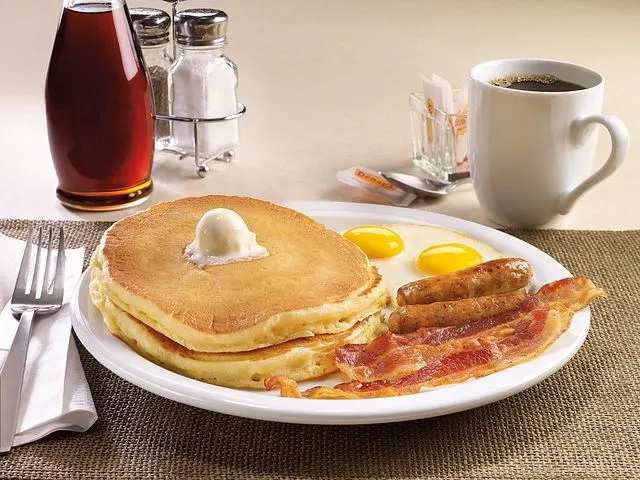 Denny's Veterans Day: Free Grand Slams for Veterans