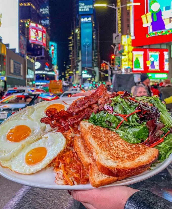 Where to eat and be merry after checking out the Rockefeller Center Tree Lighting on 11/30