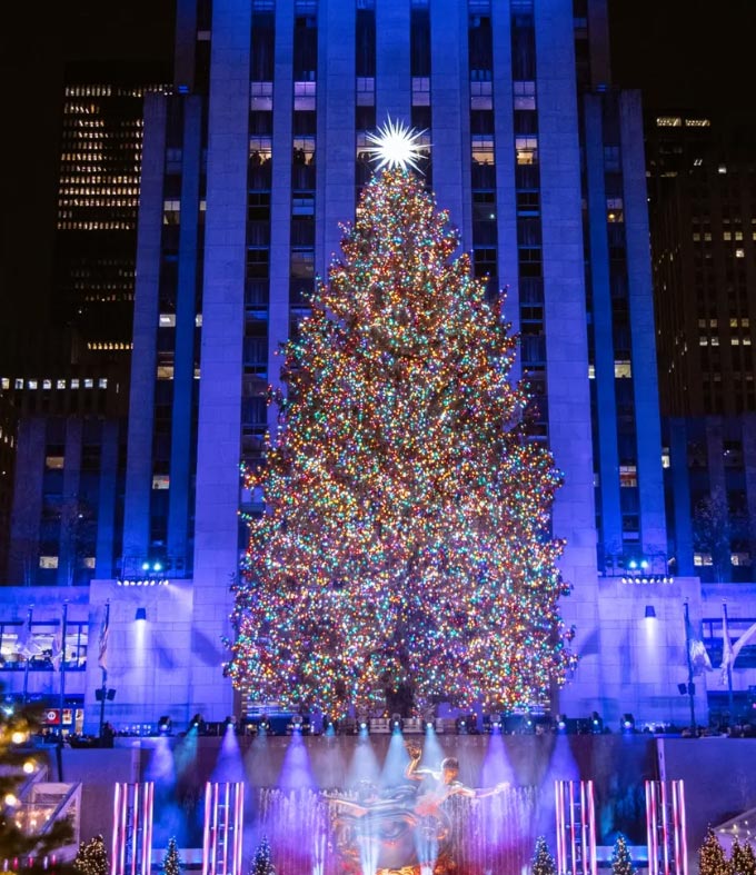 Where to eat after watching Rockefeller Center Tree Lighting NYC