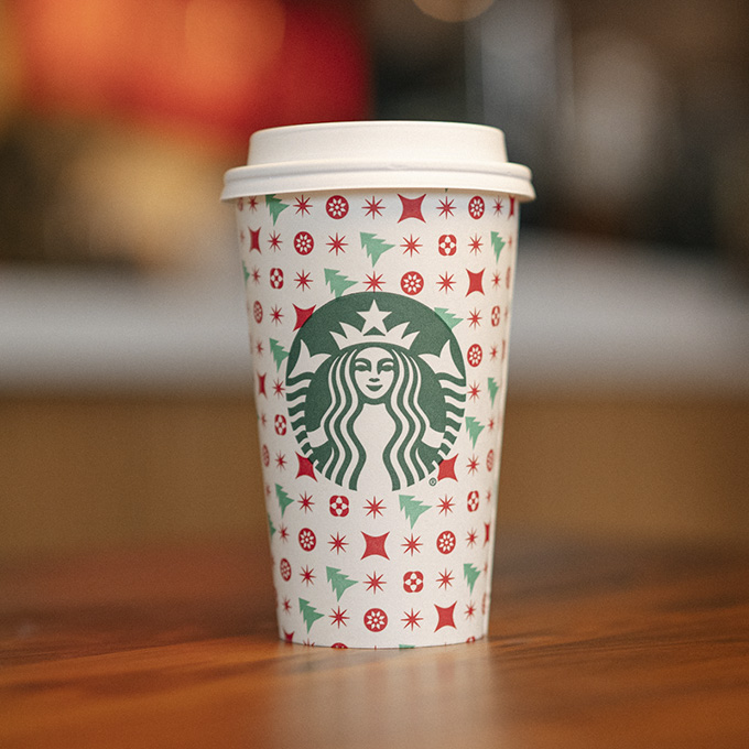 https://foodgressing.com/wp-content/uploads/2022/11/Starbucks-Christmas-Cups-2022-9.jpg