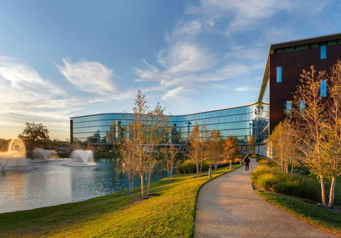 SLAM DUNK DEAL at Hotel ELEO Includes $30 Food and Beverage Credit in January + February 2023