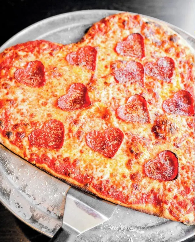 National Pizza Day Happenings - Love is in the Air, Chicago