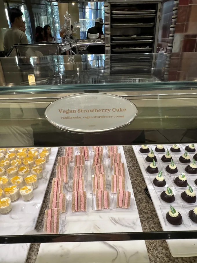 Bacchanal Buffet at Caesar's Palace Las Vegas [Review + Photos]