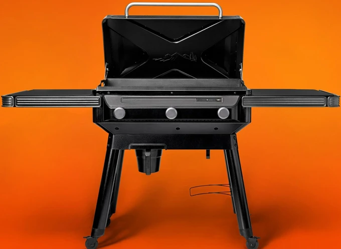Traeger Grills Expands The Outdoor Cooking Experience With Launch Of The Flatrock Grill