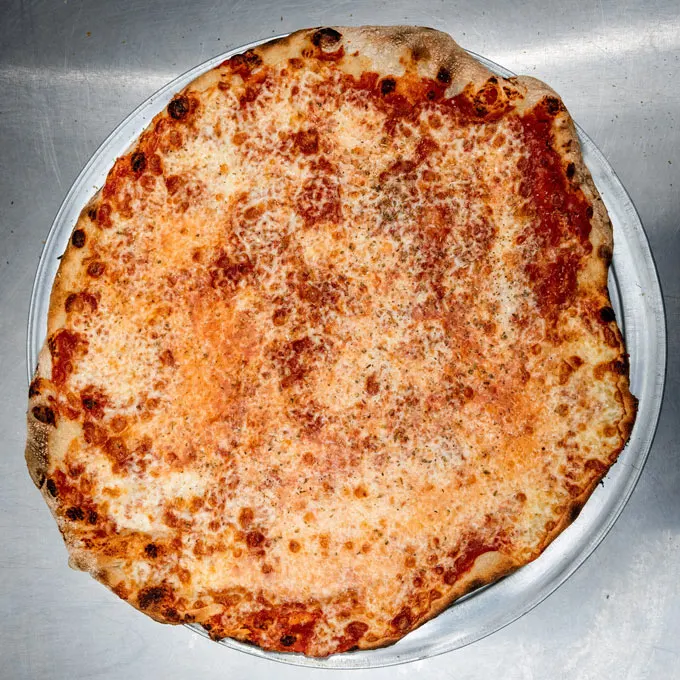 Gussy's Bagels Announces New Pizzeria Serving Whole Pies And Slices