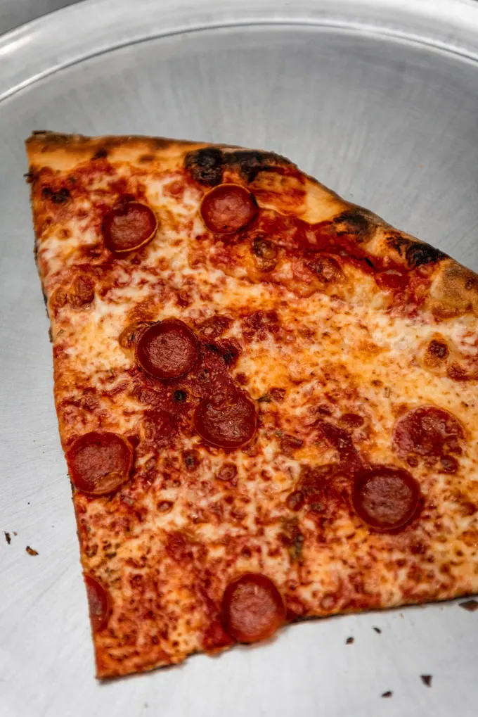Gussy's Bagels Announces New Pizzeria Serving Whole Pies And Slices