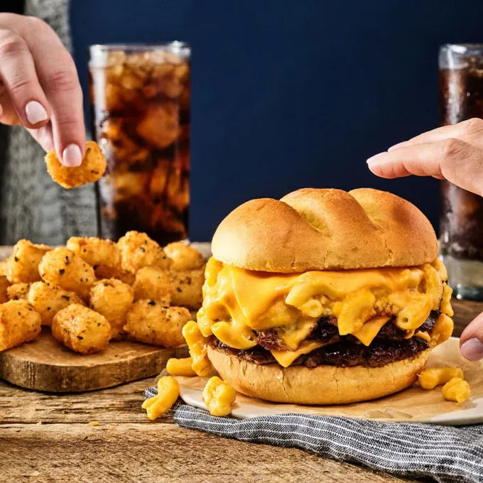 Smashburger Introduces New Mac & Cheese Inspired Burger Nationwide