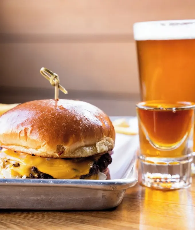 Madness in March is Here! Come Watch Some Hoops at Chicago’s Hottest Bars & Restaurants