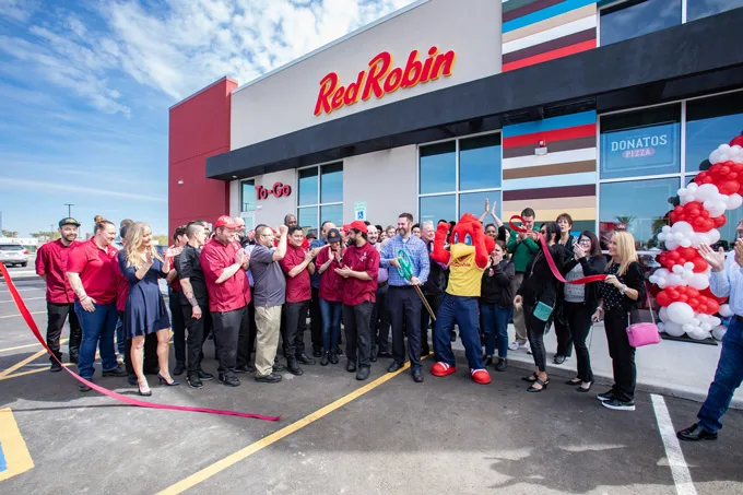 Red Robin Brings the YUMMM! to Glendale, Ariz. with Opening of New Restaurant