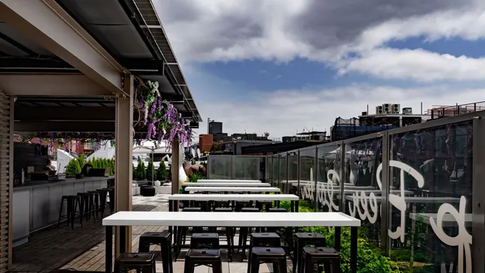 Eight Great Outdoor Oasis's in NYC To Bask in the Sun At