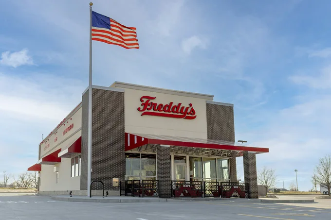 Freddy's Frozen Custard & Steakburgers Unveils New Restaurant Design with Opening in Belleville, Illinois