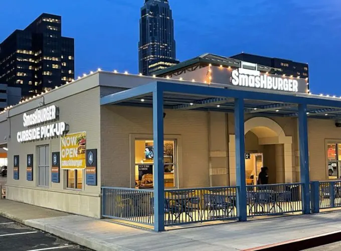 Smashburger Virtual Drive-Thru Design at New Houston Location