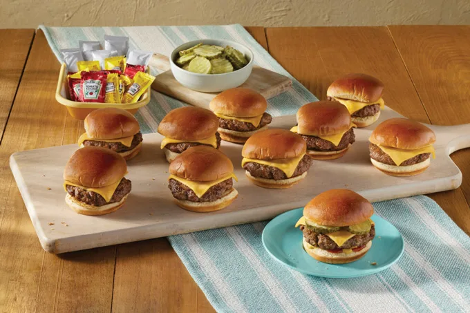Cracker Barrel Old Country Store Offers Guests New, Convenient Catering Options for Every Summer Occasion