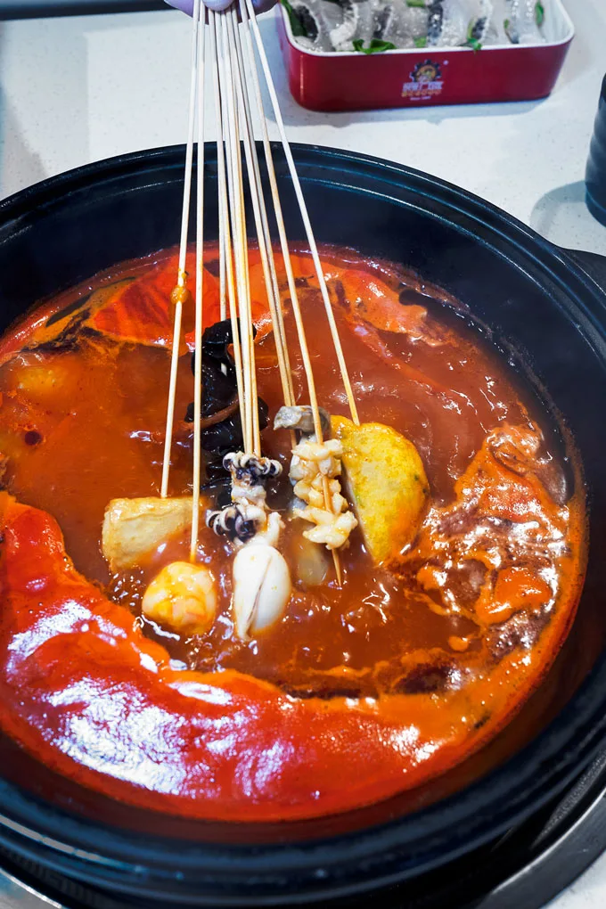 HOT POT Master Vancouver BC 钢管厂五区小郡肝串串香