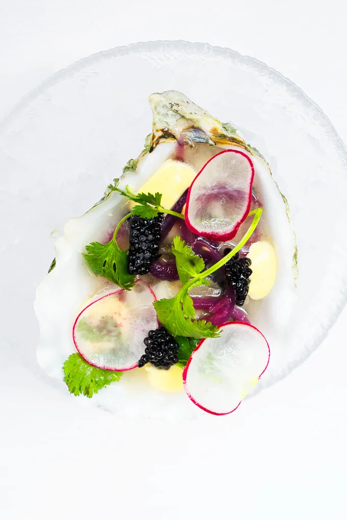 Acquafarina Vancouver Launches Italian Raw Bar