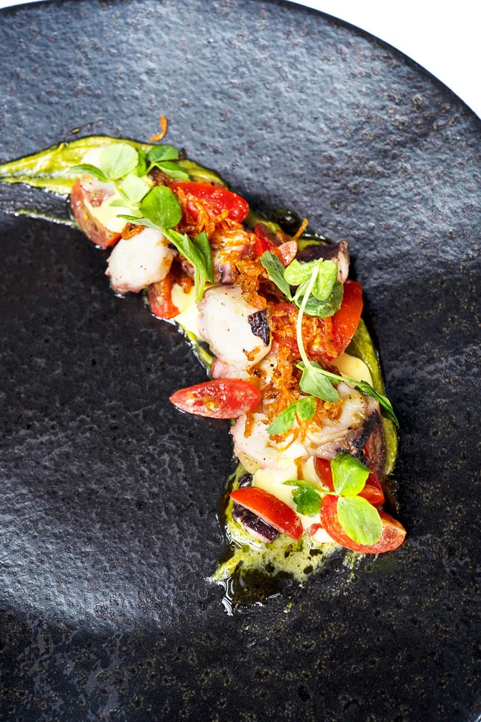 Acquafarina Vancouver Launches Italian Raw Bar
