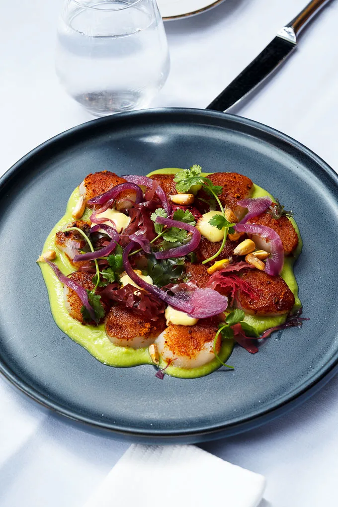 Acquafarina Vancouver Launches Italian Raw Bar