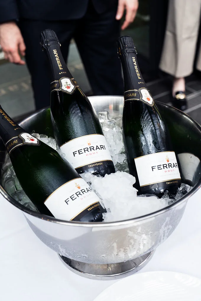 Acquafarina Vancouver Launches Italian Raw Bar