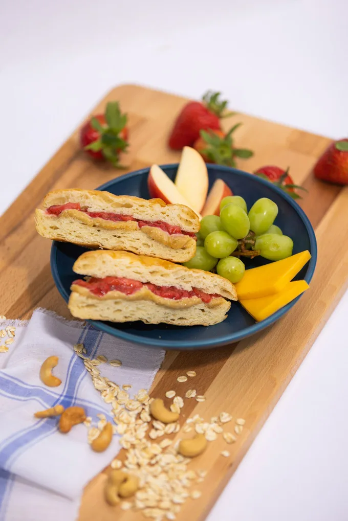 More choices at 30,000 feet Alaska Airlines adds bigger variety of food & beverage options