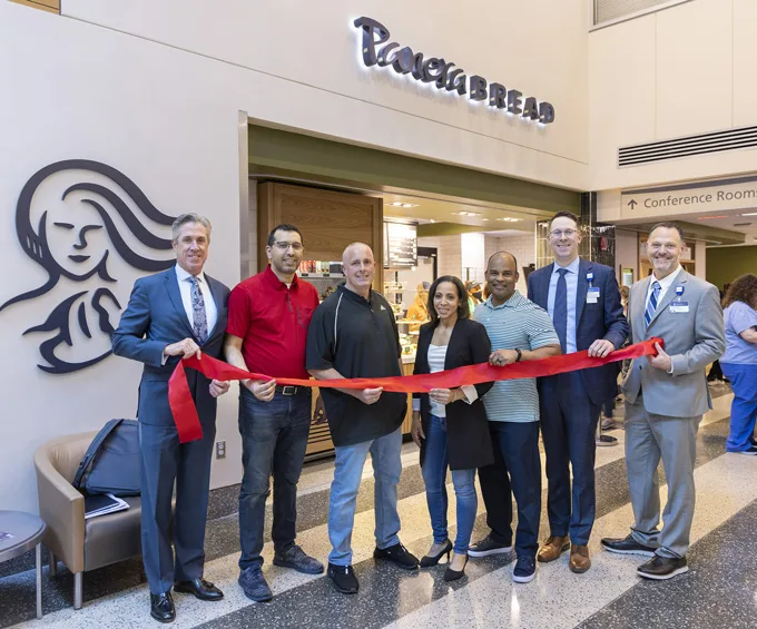 Pr Restaurants/Panera Bread Opens Its Newest Boston Bakery-Caf&eacute; At Beth Israel Deaconess Medical Center In The Carl J. Shapiro Lobby