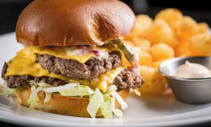 YUM! National Burger Month at Chicago&rsquo;s Hottest Restaurants and Bars
