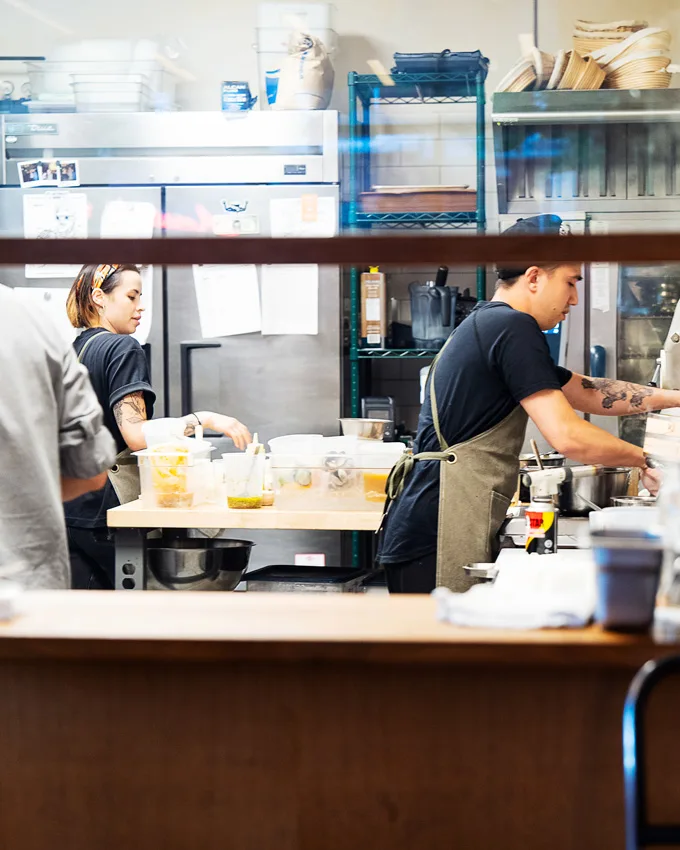 El L&iacute;o Pop-up Tapas Wine Bar & Small Plates Vancouver