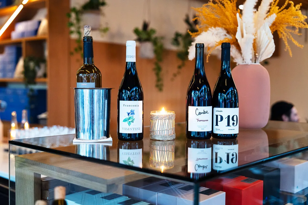 El L&iacute;o Pop-up Tapas Wine Bar & Small Plates Vancouver