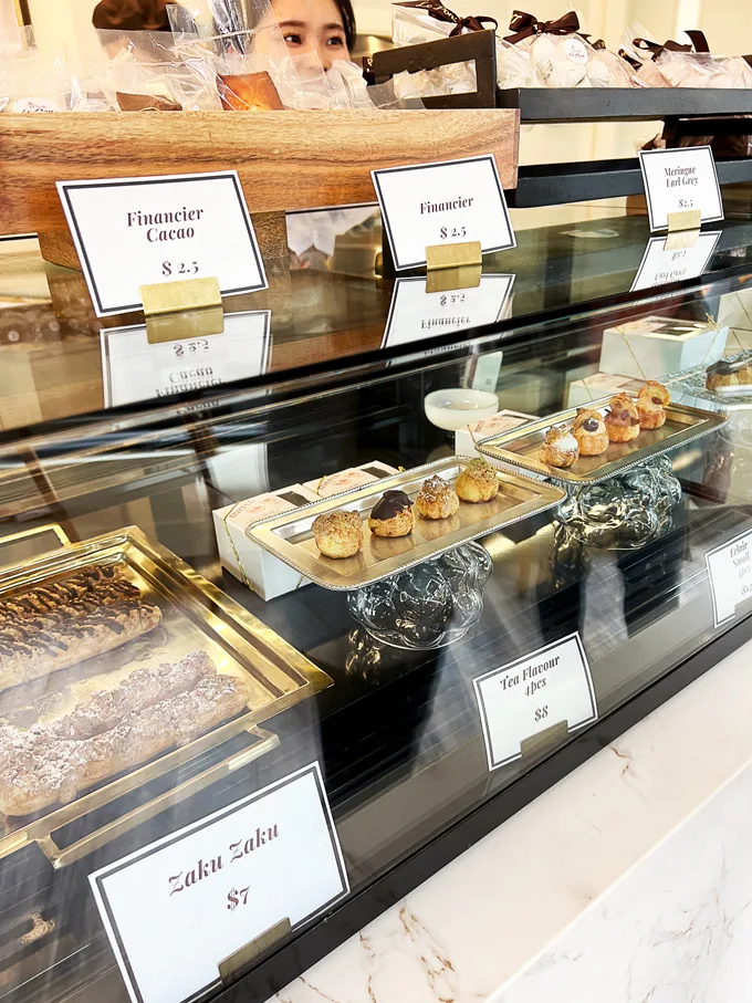 Patisserie Le Pont West Vancouver: Mini Eclairs Puffs